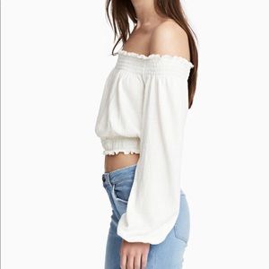 white off-the-shoulder h&m rippled crop top